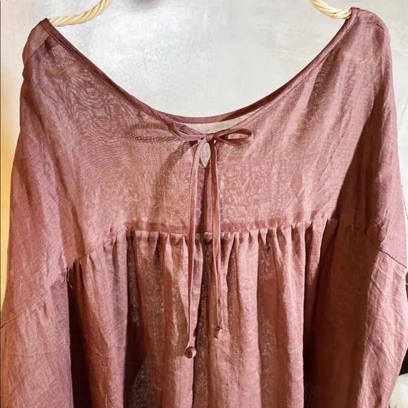 Oversized dress with gathered detail in coffee - Picture 5 of 8